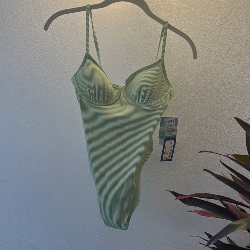 Roxy love the muse one piece